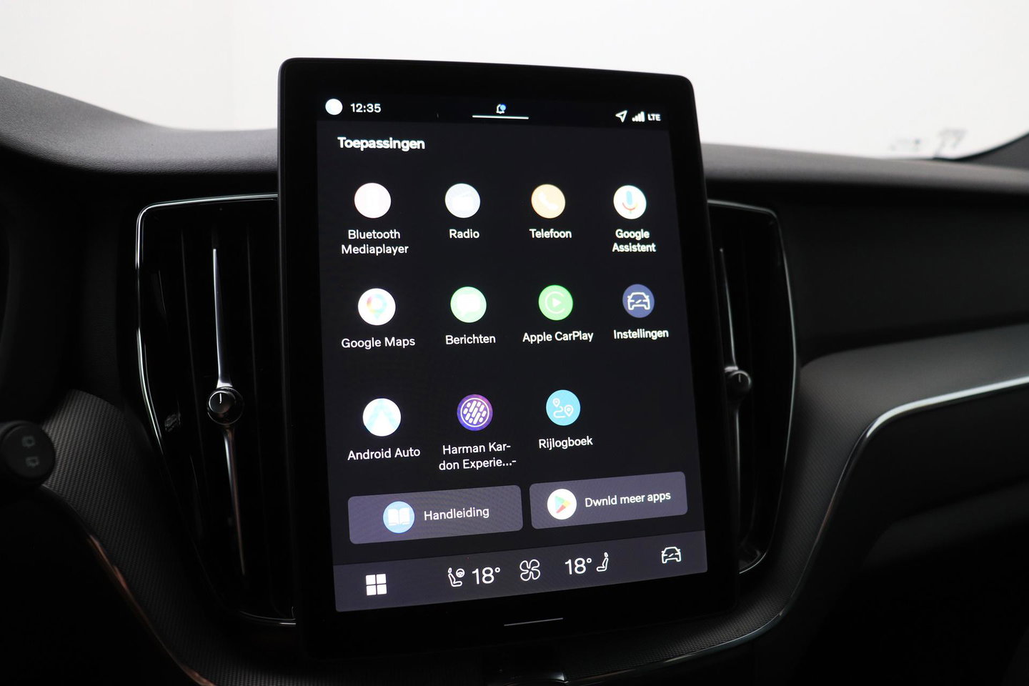 Volvo XC60 T8 Plus Black Edition | Harman/Kardon | 360° Camera | ACC | Standkachel | Keyless | Stoel+Stuurverwarming | 21 inch