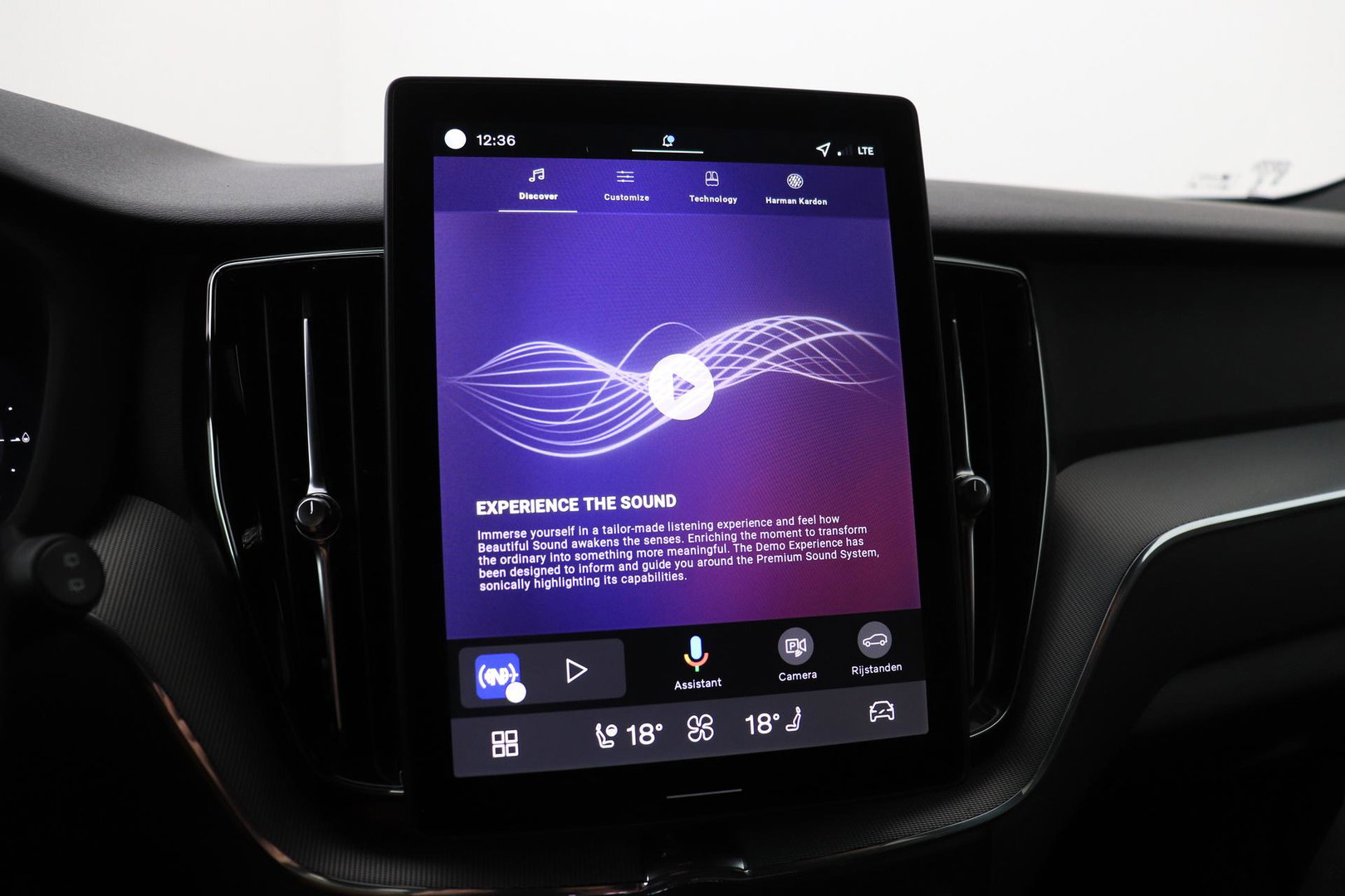 Volvo XC60 T8 Plus Black Edition | Harman/Kardon | 360° Camera | ACC | Standkachel | Keyless | Stoel+Stuurverwarming | 21 inch