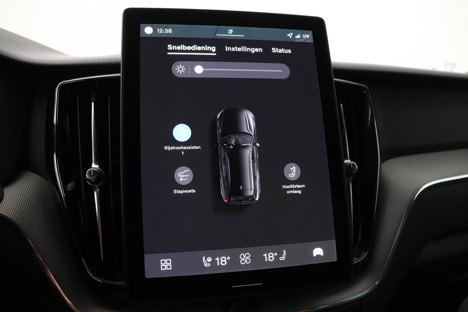 Volvo XC60 T8 Plus Black Edition | Harman/Kardon | 360° Camera | ACC | Standkachel | Keyless | Stoel+Stuurverwarming | 21 inch