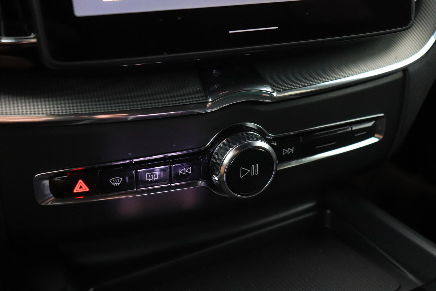 Volvo XC60 T8 Plus Black Edition | Harman/Kardon | 360° Camera | ACC | Standkachel | Keyless | Stoel+Stuurverwarming | 21 inch