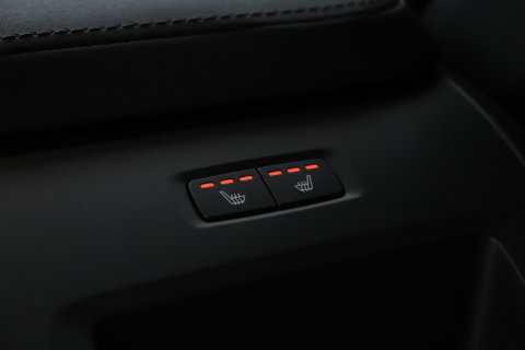 Volvo XC60 T8 Plus Black Edition | Harman/Kardon | 360° Camera | ACC | Standkachel | Keyless | Stoel+Stuurverwarming | 21 inch