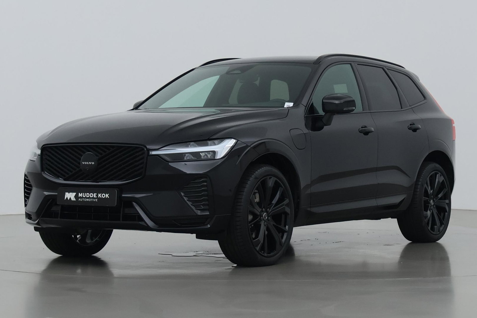 Volvo XC60 T8 Plus Black Edition | Harman/Kardon | 360° Camera | ACC | Standkachel | Keyless | Stoel+Stuurverwarming | 21 inch