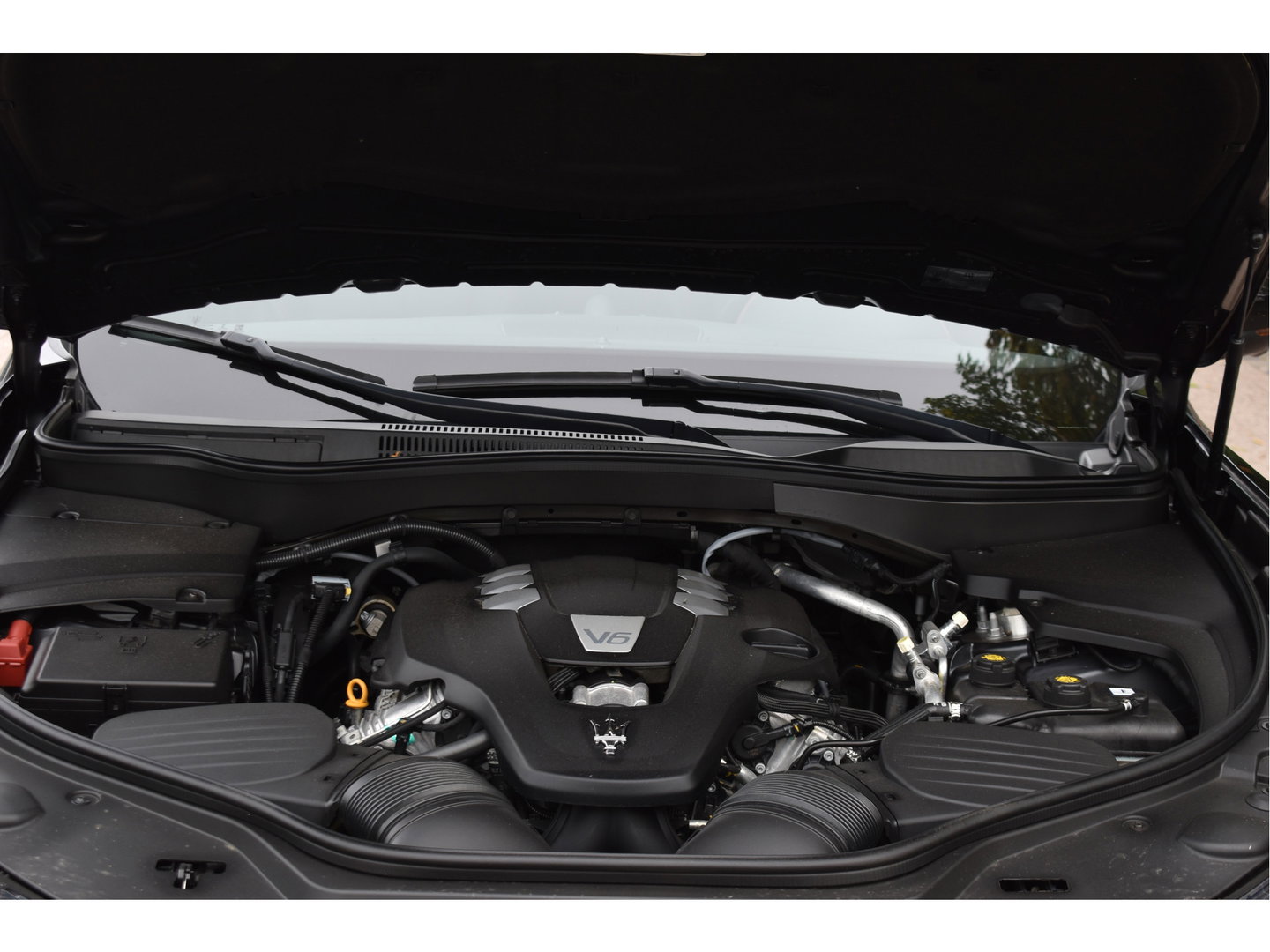 Maserati Levante 3.0 V6 AWD GranSport 350 pk Driver Ass.Pack 2 | NL-Auto | Pano | Keyless | 360 gr.camera | Luchtvering | Stoelverkoeling | Full LED | 21" Velgen