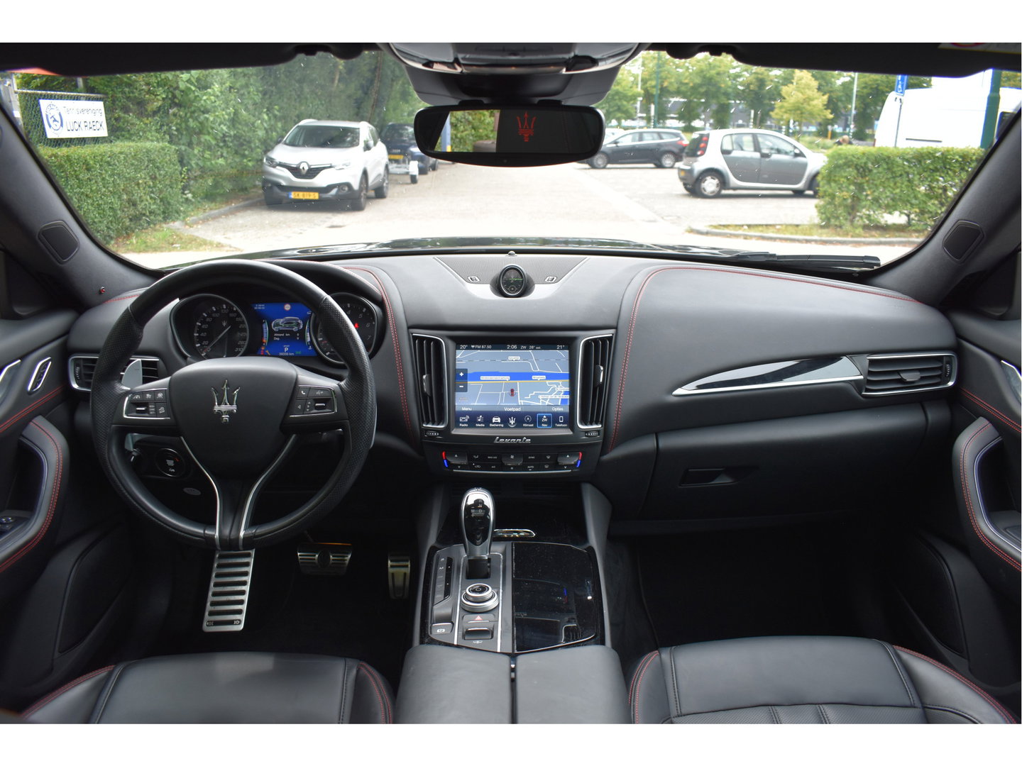 Maserati Levante 3.0 V6 AWD GranSport 350 pk Driver Ass.Pack 2 | NL-Auto | Pano | Keyless | 360 gr.camera | Luchtvering | Stoelverkoeling | Full LED | 21" Velgen