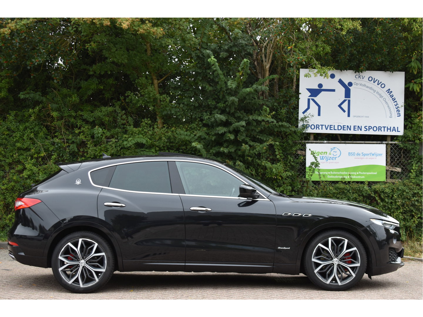 Maserati Levante 3.0 V6 AWD GranSport 350 pk Driver Ass.Pack 2 | NL-Auto | Pano | Keyless | 360 gr.camera | Luchtvering | Stoelverkoeling | Full LED | 21" Velgen