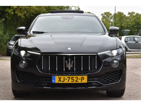 Maserati Levante 3.0 V6 AWD GranSport 350 pk Driver Ass.Pack 2 | NL-Auto | Pano | Keyless | 360 gr.camera | Luchtvering | Stoelverkoeling | Full LED | 21" Velgen