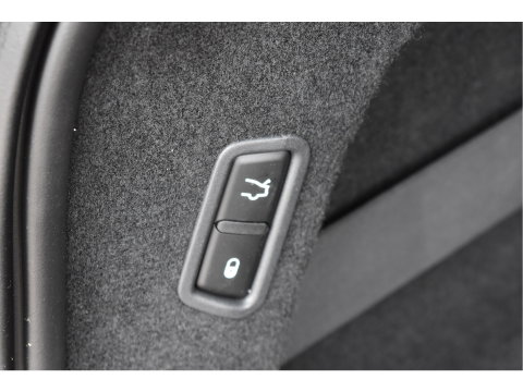 Maserati Levante 3.0 V6 AWD GranSport 350 pk Driver Ass.Pack 2 | NL-Auto | Pano | Keyless | 360 gr.camera | Luchtvering | Stoelverkoeling | Full LED | 21" Velgen