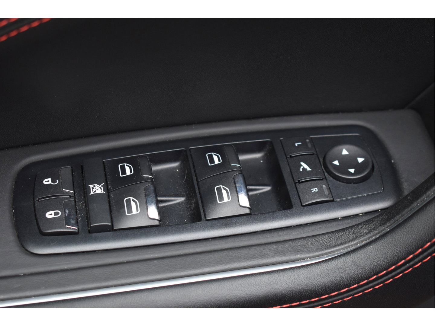 Maserati Levante 3.0 V6 AWD GranSport 350 pk Driver Ass.Pack 2 | NL-Auto | Pano | Keyless | 360 gr.camera | Luchtvering | Stoelverkoeling | Full LED | 21" Velgen