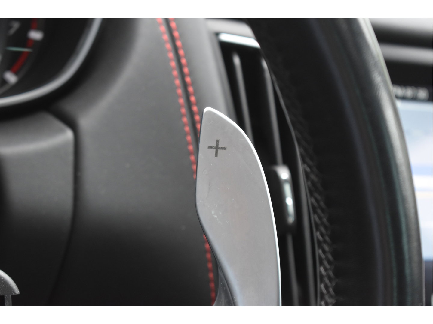 Maserati Levante 3.0 V6 AWD GranSport 350 pk Driver Ass.Pack 2 | NL-Auto | Pano | Keyless | 360 gr.camera | Luchtvering | Stoelverkoeling | Full LED | 21" Velgen