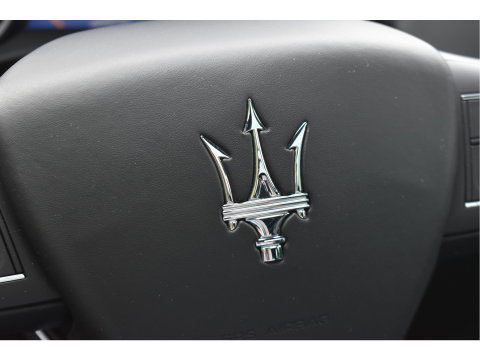 Maserati Levante 3.0 V6 AWD GranSport 350 pk Driver Ass.Pack 2 | NL-Auto | Pano | Keyless | 360 gr.camera | Luchtvering | Stoelverkoeling | Full LED | 21" Velgen