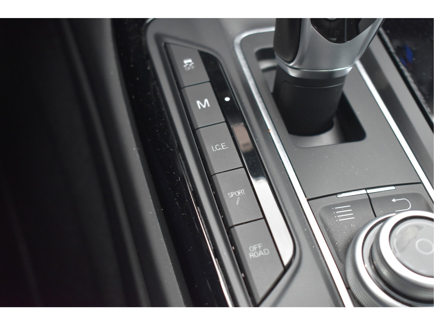 Maserati Levante 3.0 V6 AWD GranSport 350 pk Driver Ass.Pack 2 | NL-Auto | Pano | Keyless | 360 gr.camera | Luchtvering | Stoelverkoeling | Full LED | 21" Velgen
