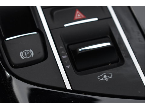 Maserati Levante 3.0 V6 AWD GranSport 350 pk Driver Ass.Pack 2 | NL-Auto | Pano | Keyless | 360 gr.camera | Luchtvering | Stoelverkoeling | Full LED | 21" Velgen