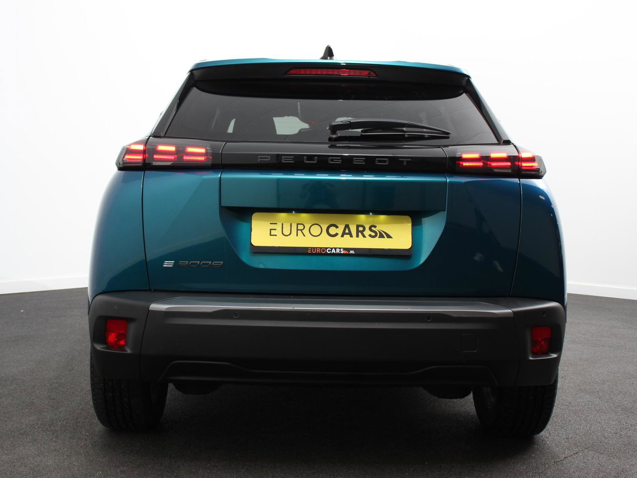 Peugeot e-2008