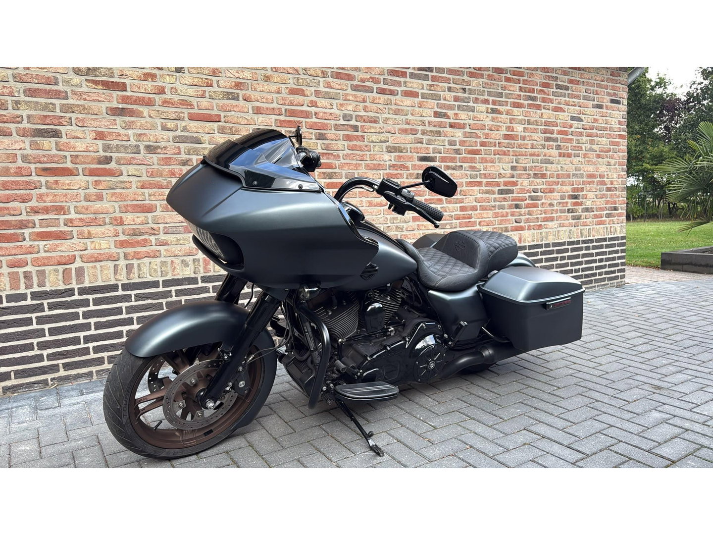 Harley Davidson 103 FLTRXS Road Glide CVO Roadglide Special