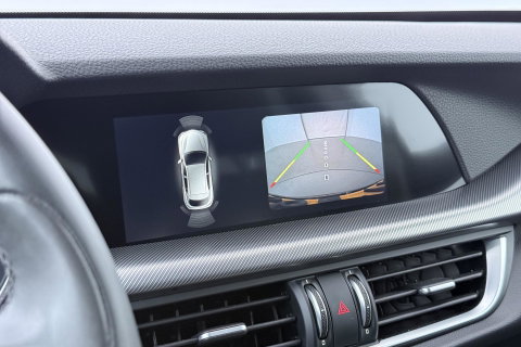Alfa Romeo Stelvio 2.0 T AWD Super | ACC | Elektrische Stoelen+Memory | Stoel+Stuurverwarming | Camera | Dodehoekdetectie | Elektrische Achterklep | Leder