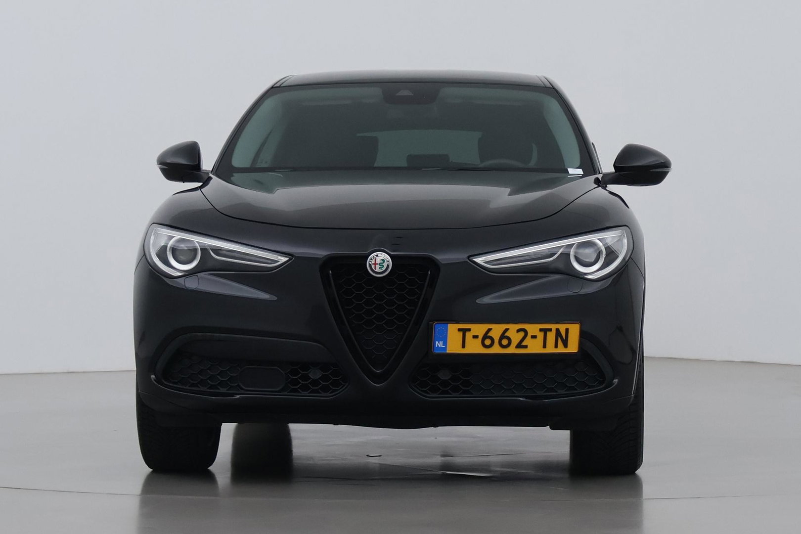 Alfa Romeo Stelvio 2.0 T AWD Super | ACC | Elektrische Stoelen+Memory | Stoel+Stuurverwarming | Camera | Dodehoekdetectie | Elektrische Achterklep | Leder