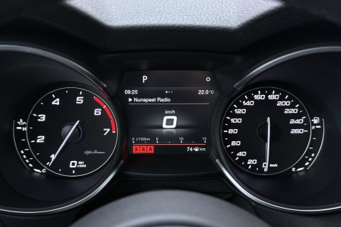 Alfa Romeo Stelvio 2.0 T AWD Super | ACC | Elektrische Stoelen+Memory | Stoel+Stuurverwarming | Camera | Dodehoekdetectie | Elektrische Achterklep | Leder