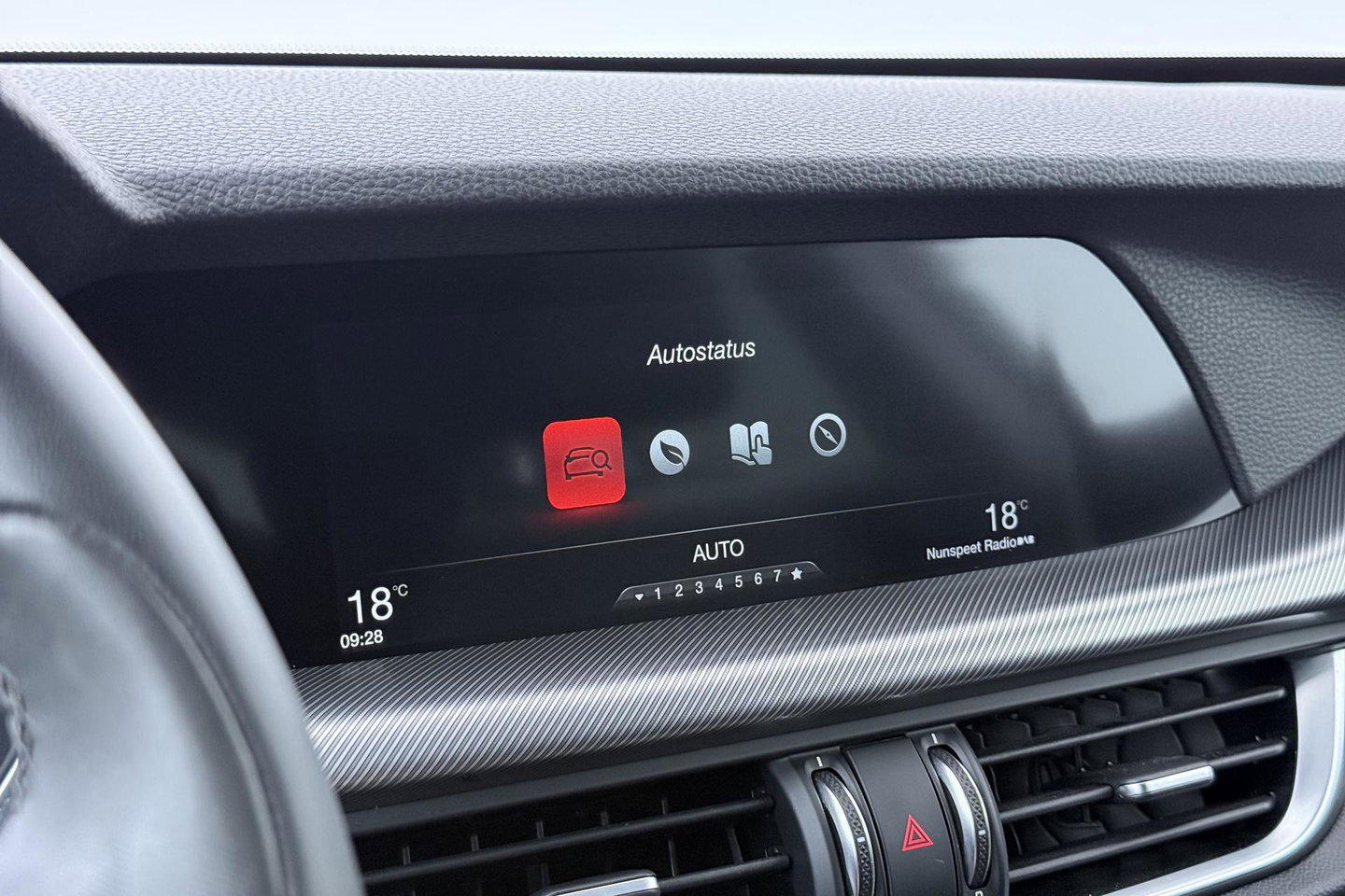 Alfa Romeo Stelvio 2.0 T AWD Super | ACC | Elektrische Stoelen+Memory | Stoel+Stuurverwarming | Camera | Dodehoekdetectie | Elektrische Achterklep | Leder