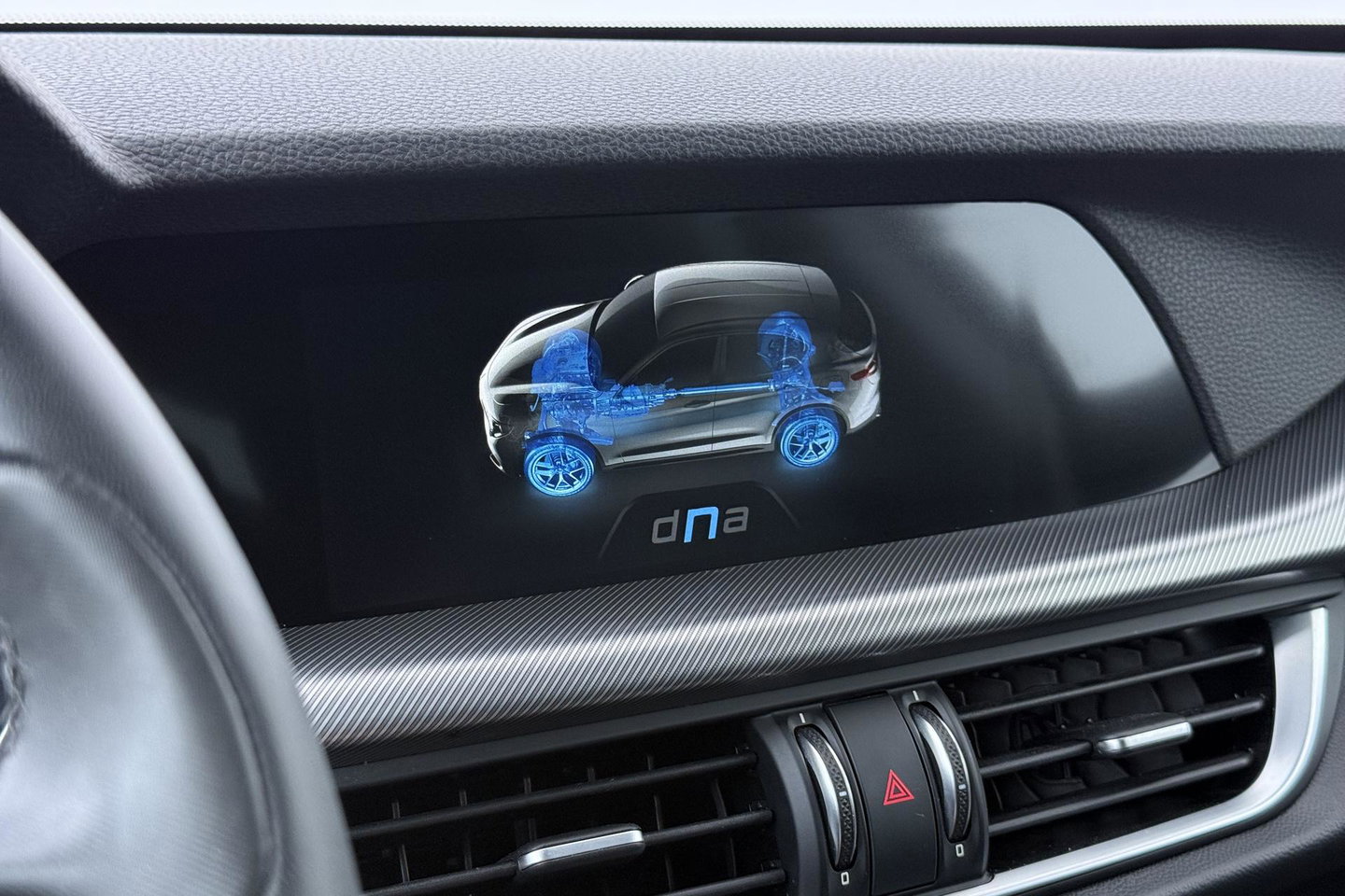 Alfa Romeo Stelvio 2.0 T AWD Super | ACC | Elektrische Stoelen+Memory | Stoel+Stuurverwarming | Camera | Dodehoekdetectie | Elektrische Achterklep | Leder