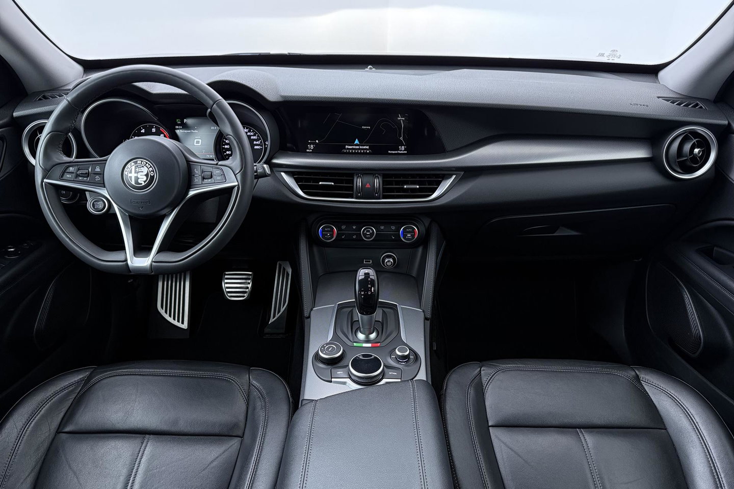 Alfa Romeo Stelvio 2.0 T AWD Super | ACC | Elektrische Stoelen+Memory | Stoel+Stuurverwarming | Camera | Dodehoekdetectie | Elektrische Achterklep | Leder