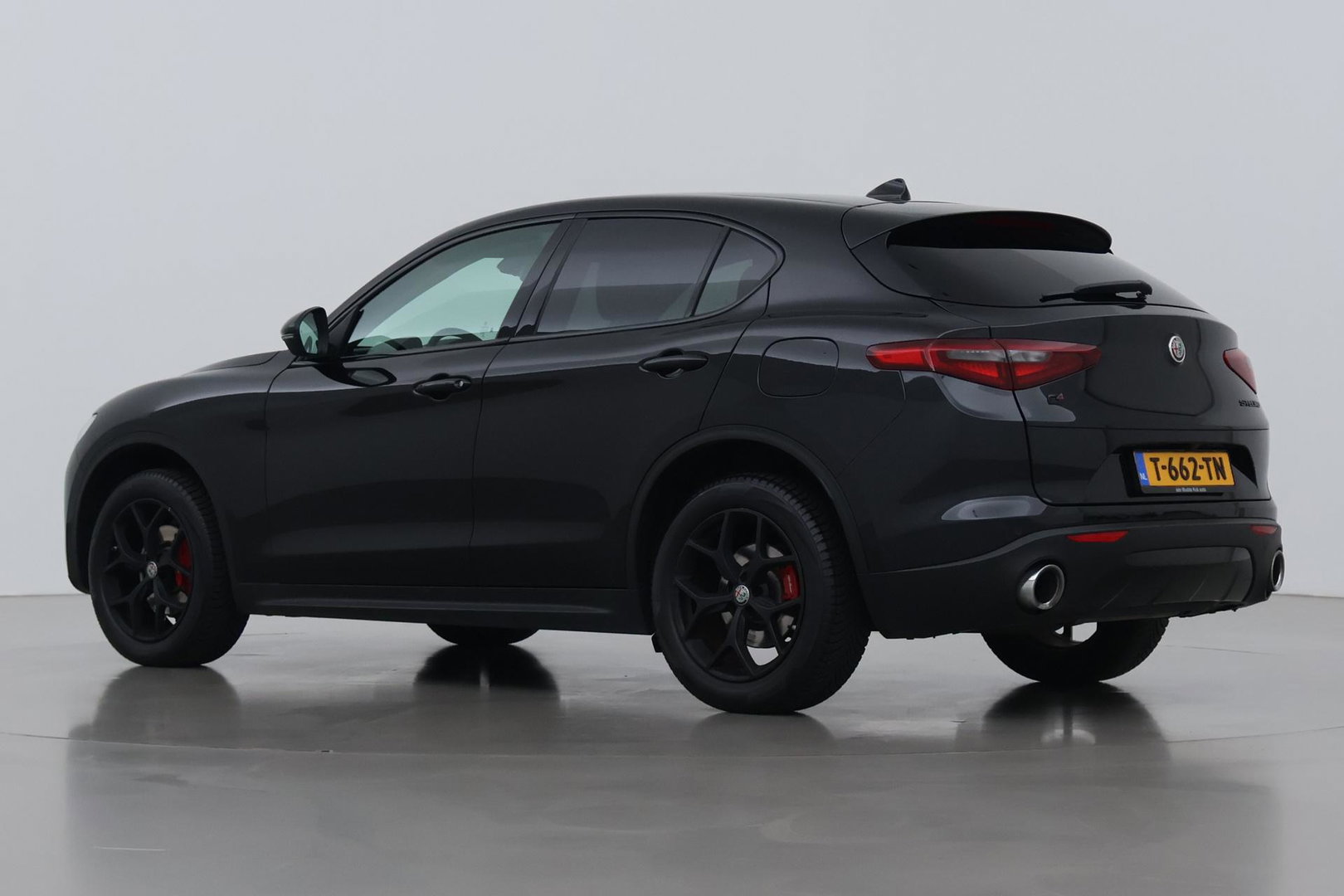 Alfa Romeo Stelvio 2.0 T AWD Super | ACC | Elektrische Stoelen+Memory | Stoel+Stuurverwarming | Camera | Dodehoekdetectie | Elektrische Achterklep | Leder