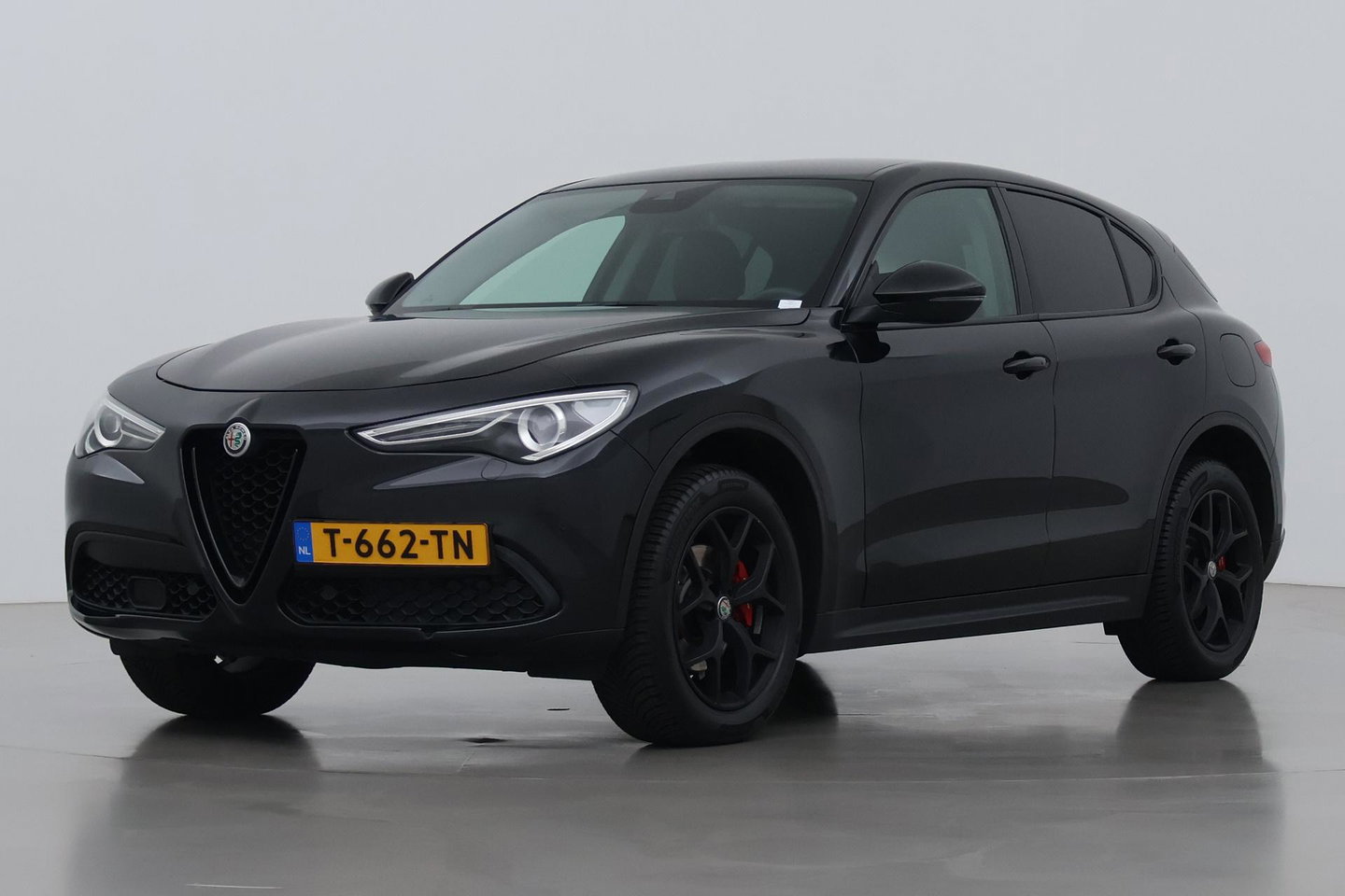 Alfa Romeo Stelvio 2.0 T AWD Super | ACC | Elektrische Stoelen+Memory | Stoel+Stuurverwarming | Camera | Dodehoekdetectie | Elektrische Achterklep | Leder