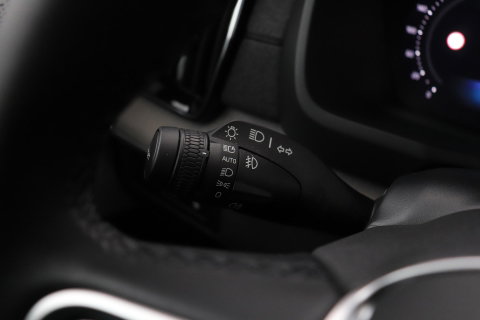 Volvo XC90 T8 Ultra Dark | Bowers&Wilkins | Stoelventilatie | Trekhaak | Panoramadak | 360° Camera | Massage | Head-Up | ACC