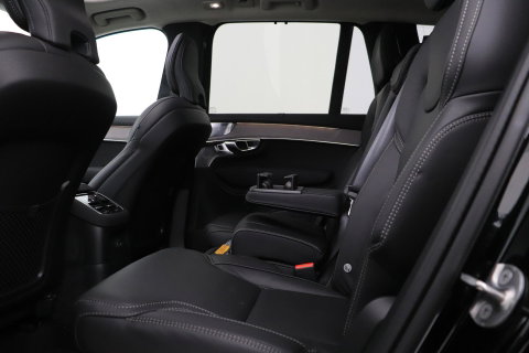 Volvo XC90 T8 Ultra Dark | Bowers&Wilkins | Stoelventilatie | Trekhaak | Panoramadak | 360° Camera | Massage | Head-Up | ACC