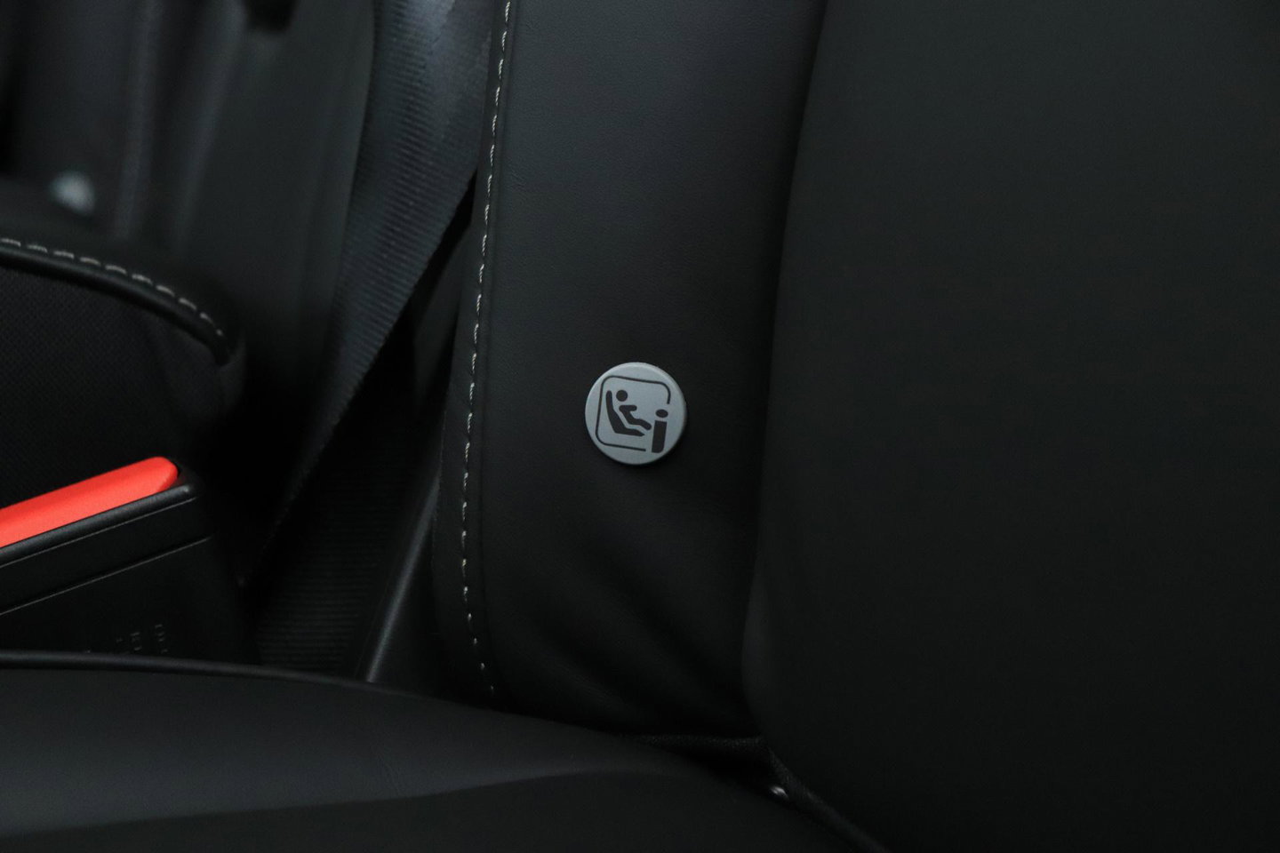 Volvo XC90 T8 Ultra Dark | Bowers&Wilkins | Stoelventilatie | Trekhaak | Panoramadak | 360° Camera | Massage | Head-Up | ACC