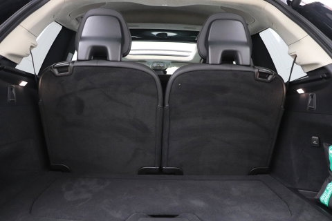 Volvo XC90 T8 Ultra Dark | Bowers&Wilkins | Stoelventilatie | Trekhaak | Panoramadak | 360° Camera | Massage | Head-Up | ACC
