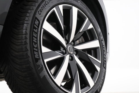 Volvo XC90 T8 Ultra Dark | Bowers&Wilkins | Stoelventilatie | Trekhaak | Panoramadak | 360° Camera | Massage | Head-Up | ACC