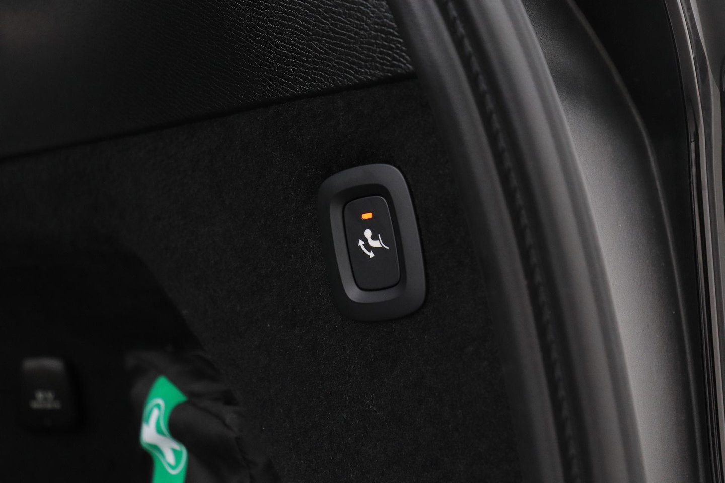 Volvo XC90 T8 Ultra Dark | ACC | Trekhaak | Panoramadak | Bowers&Wilkins | 360° Camera | Massage | Head-Up | Stoelventilatie