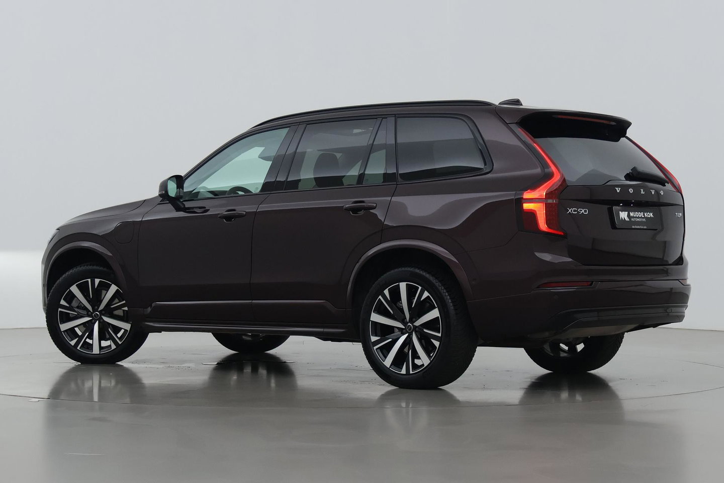 Volvo XC90 T8 Ultra Dark | ACC | Trekhaak | Panoramadak | Bowers&Wilkins | 360° Camera | Massage | Head-Up | Stoelventilatie
