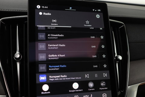Volvo XC90 T8 Ultra Dark | ACC | Trekhaak | Panoramadak | Bowers&Wilkins | 360° Camera | Massage | Head-Up | Stoelventilatie