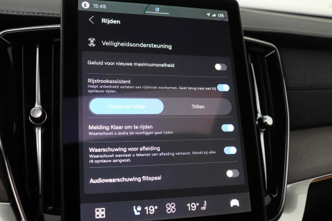 Volvo XC90 T8 Ultra Dark | ACC | Trekhaak | Panoramadak | Bowers&Wilkins | 360° Camera | Massage | Head-Up | Stoelventilatie