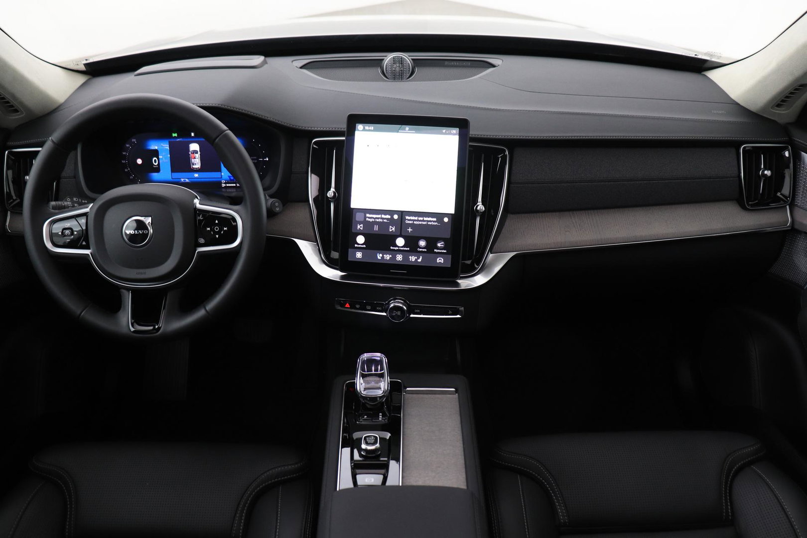 Volvo XC90 T8 Ultra Dark | ACC | Trekhaak | Panoramadak | Bowers&Wilkins | 360° Camera | Massage | Head-Up | Stoelventilatie