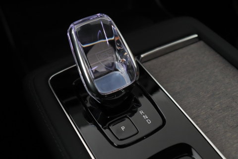 Volvo XC90 T8 Ultra Dark | ACC | Trekhaak | Panoramadak | Bowers&Wilkins | 360° Camera | Massage | Head-Up | Stoelventilatie