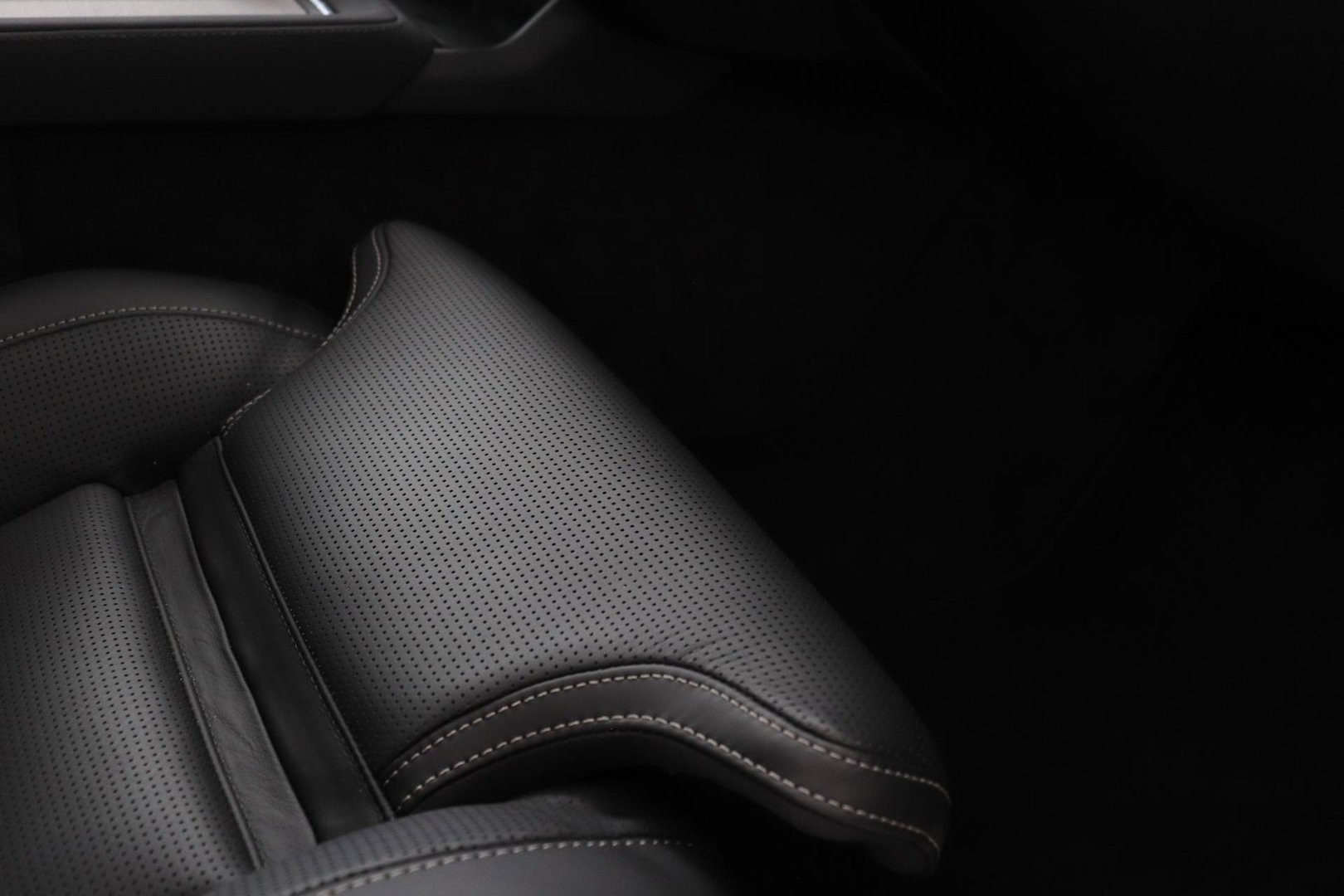 Volvo XC90 T8 Ultra Dark | ACC | Trekhaak | Panoramadak | Bowers&Wilkins | 360° Camera | Massage | Head-Up | Stoelventilatie