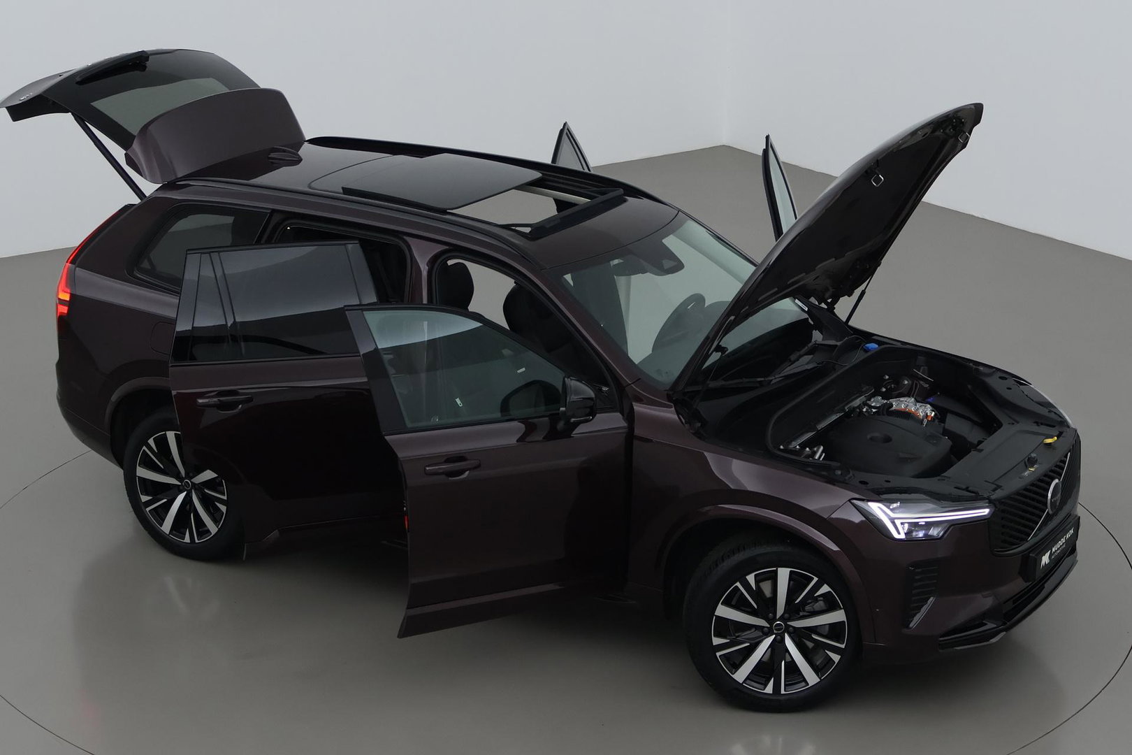Volvo XC90 T8 Ultra Dark | ACC | Trekhaak | Panoramadak | Bowers&Wilkins | 360° Camera | Massage | Head-Up | Stoelventilatie