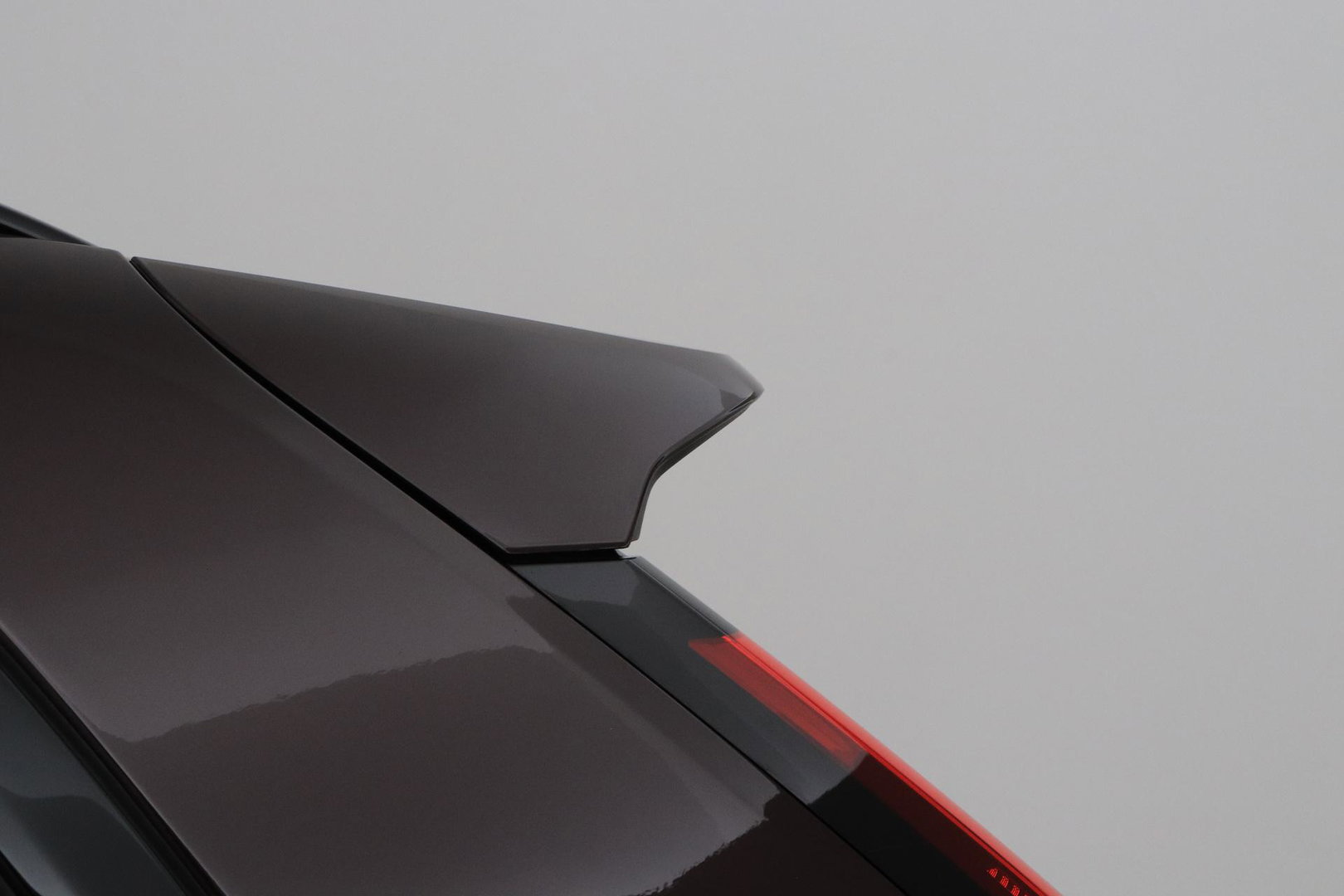 Volvo XC90 T8 Ultra Dark | ACC | Trekhaak | Panoramadak | Bowers&Wilkins | 360° Camera | Massage | Head-Up | Stoelventilatie