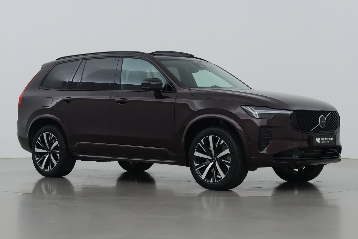 Volvo XC90 T8 Ultra Dark | ACC | Trekhaak | Panoramadak | Bowers&Wilkins | 360° Camera | Massage | Head-Up | Stoelventilatie