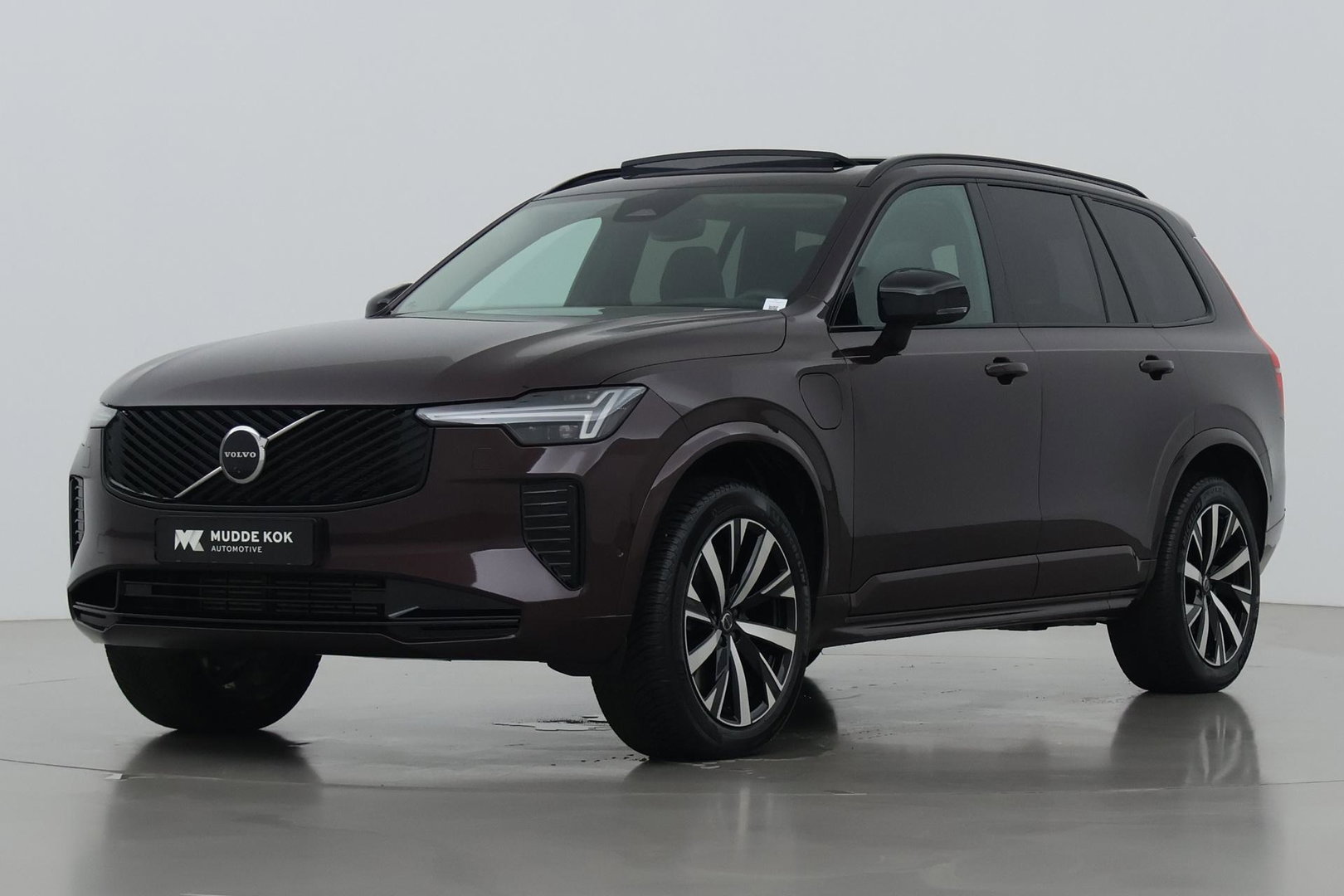 Volvo XC90 T8 Ultra Dark | ACC | Trekhaak | Panoramadak | Bowers&Wilkins | 360° Camera | Massage | Head-Up | Stoelventilatie