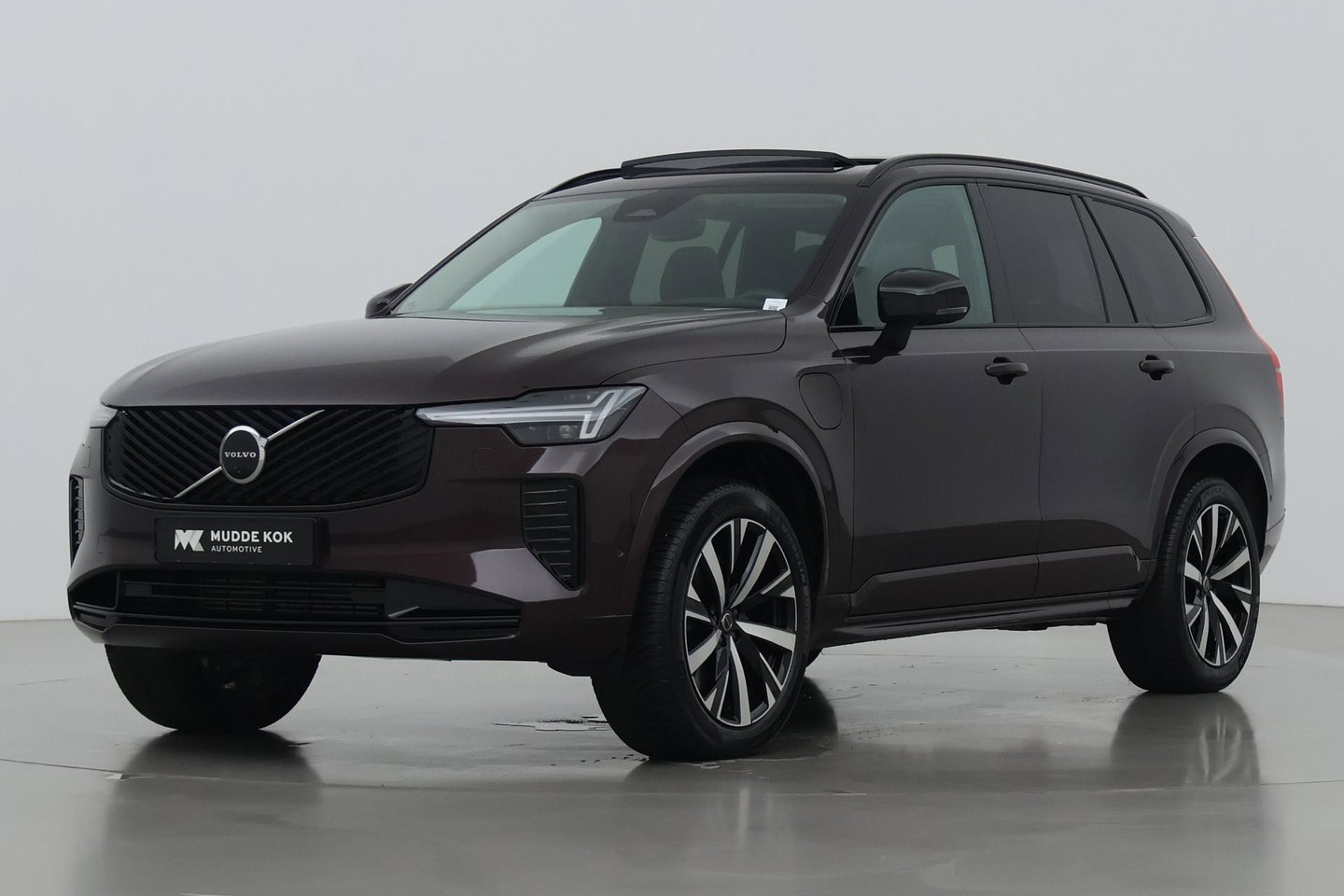 Volvo XC90 T8 Ultra Dark | ACC | Trekhaak | Panoramadak | Bowers&Wilkins | 360° Camera | Massage | Head-Up | Stoelventilatie