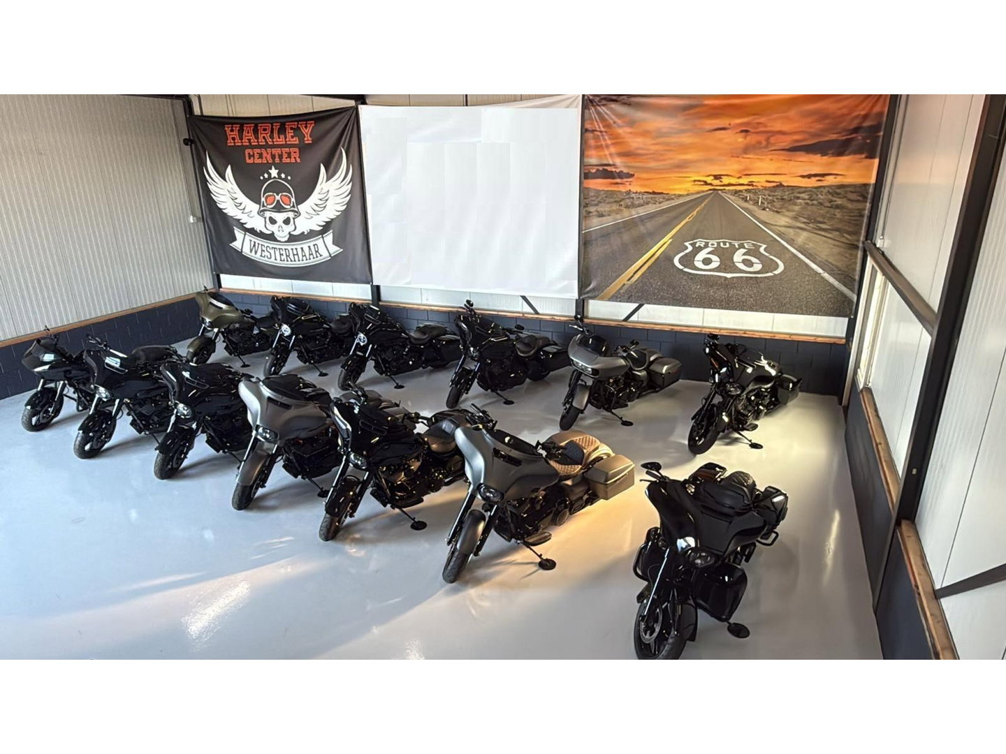 Harley Davidson 103 FLHX Street Glide 21INCH APE Mat Zwart Blackout Streetglide