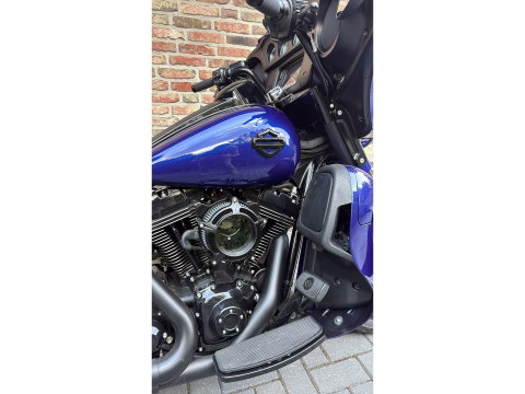 Harley Davidson 103 FLHX Street Glide CVO Streetglide FLHTK elektra