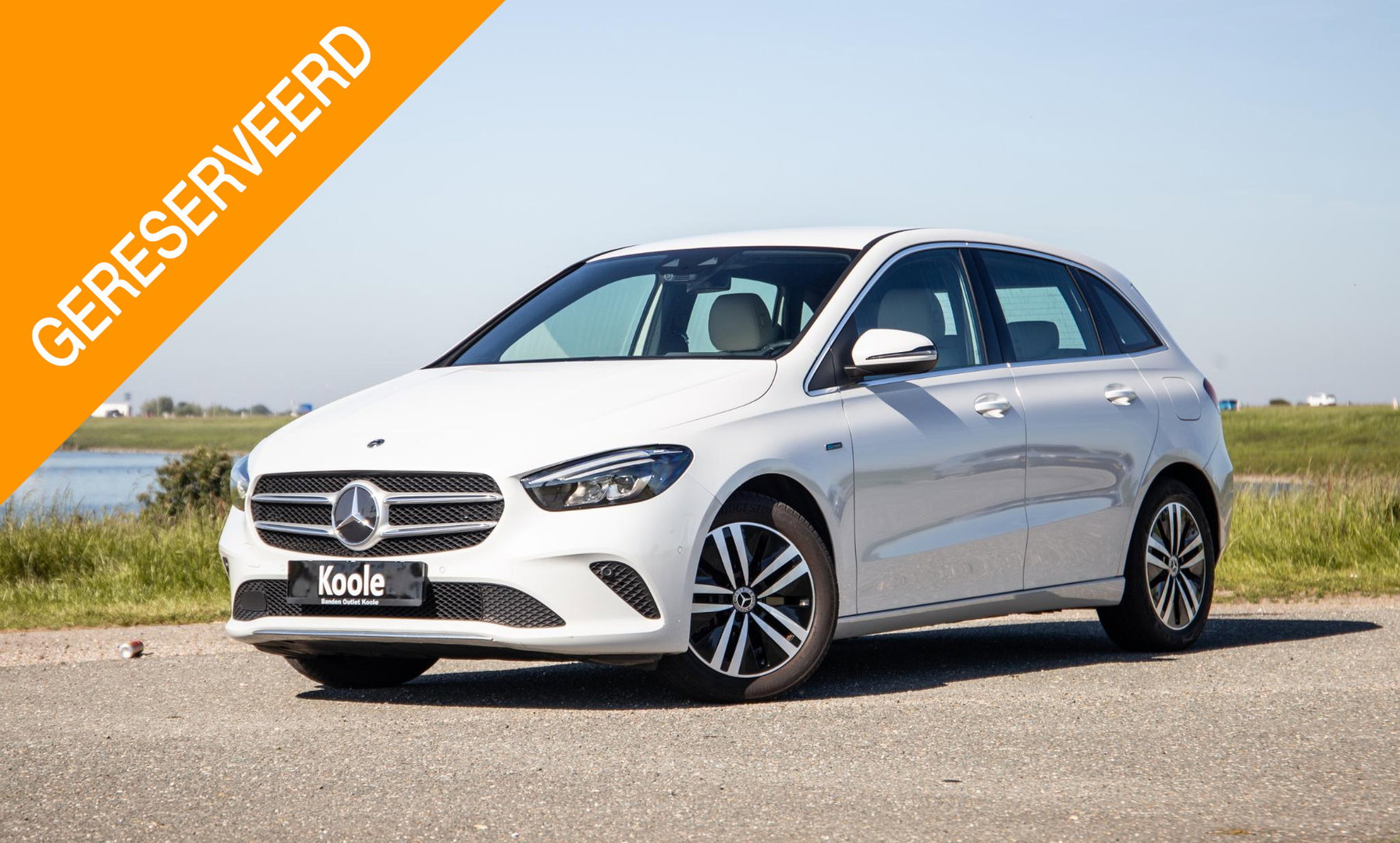 Mercedes-Benz B-Klasse 250 e Business Solution Luxury Limited CARPLAY / AMBILIGHT / STOELVERWARMING / CAMERA / DEALER ONDERHOUDEN