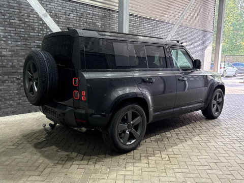 Land Rover Defender 110 P300e X-Dynamic HSE | Luchtvering | Stoelventilatie | Trekhaak | 360° Camera | Meridian | Stoel+Stuurverwarming | ACC