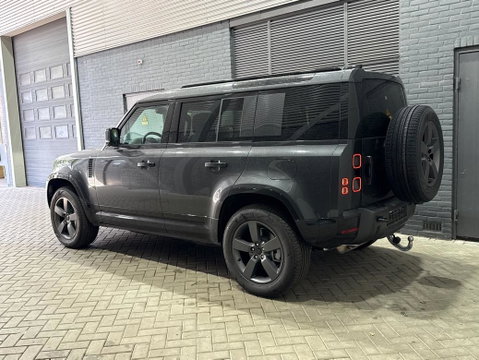Land Rover Defender 110 P300e X-Dynamic HSE | Luchtvering | Stoelventilatie | Trekhaak | 360° Camera | Meridian | Stoel+Stuurverwarming | ACC