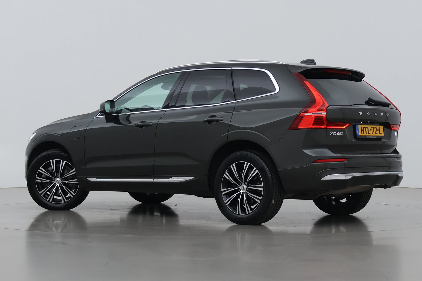 Volvo XC60 2.0 T6 Plug-in hybrid AWD Inscription | Long Range | Harman/Kardon | Panoramadak | Camera | Keyless | Memory | 19 Inch