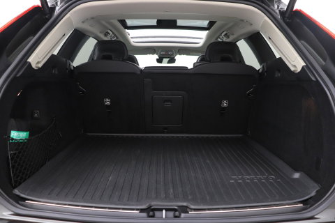 Volvo XC60 2.0 T6 Plug-in hybrid AWD Inscription | Long Range | Harman/Kardon | Panoramadak | Camera | Keyless | Memory | 19 Inch